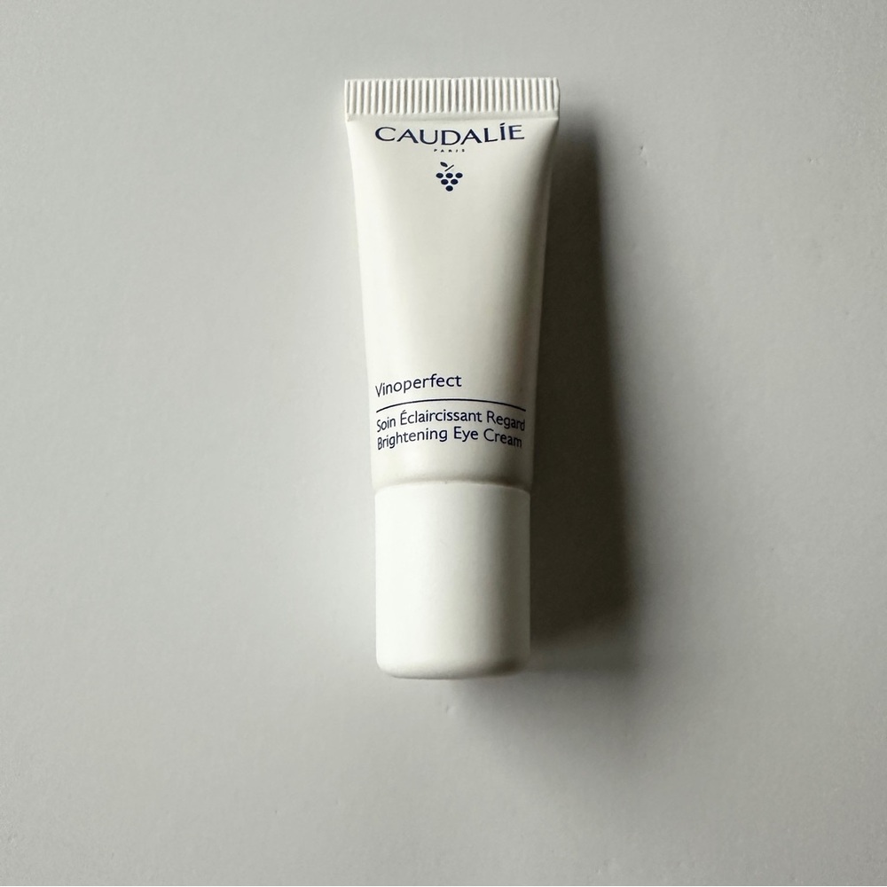 CAUDALIE Vinoperfect Brightening Eye Cream - Picture 7 of 7